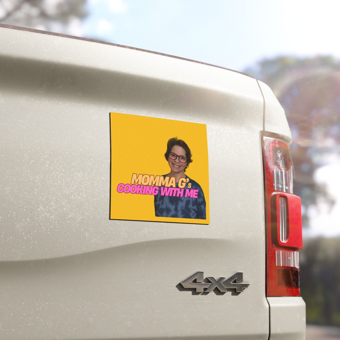 Momma G Magnet